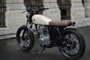 sr400factory yamaha-sr400-custom-5-625x417