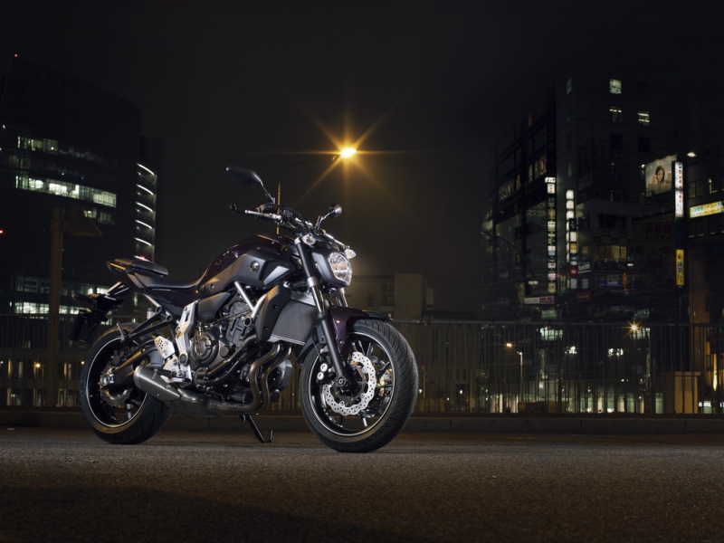 EICMA 2013: Yamaha MT-07 a MT-09 - 19 - Yamaha EICMA yamaha_365065_2014_yam_mt07_eu_vdvm1_act_002_resize