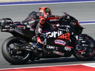 Pole Position si vyjel Bezzecchi, M. Marquez crash